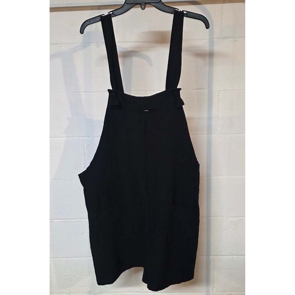 SHEIN Curve Black Crinkle Textured Tie Shoulder Romper Overall Shorts 2XL